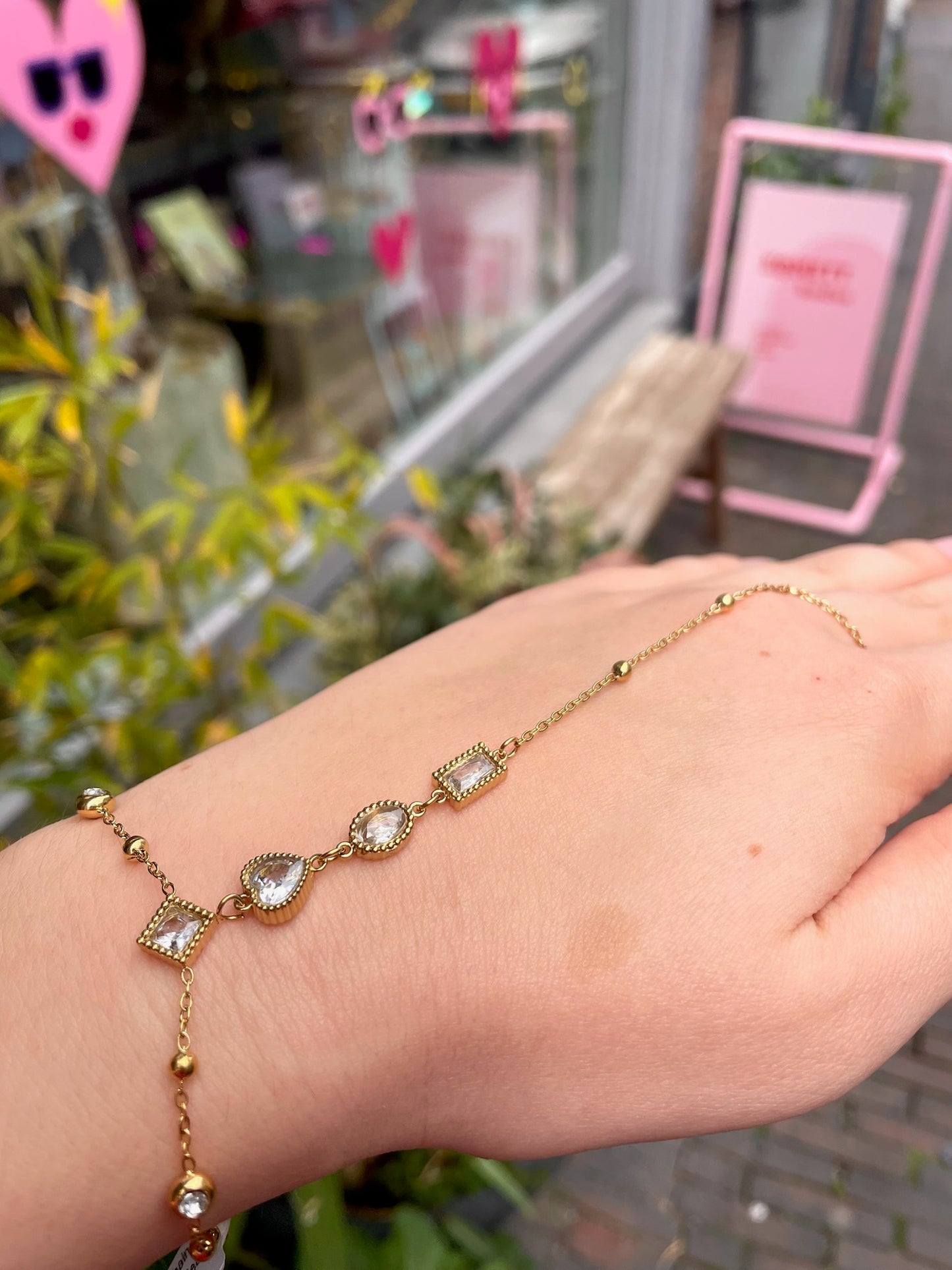 Handchain Clear Cosmic