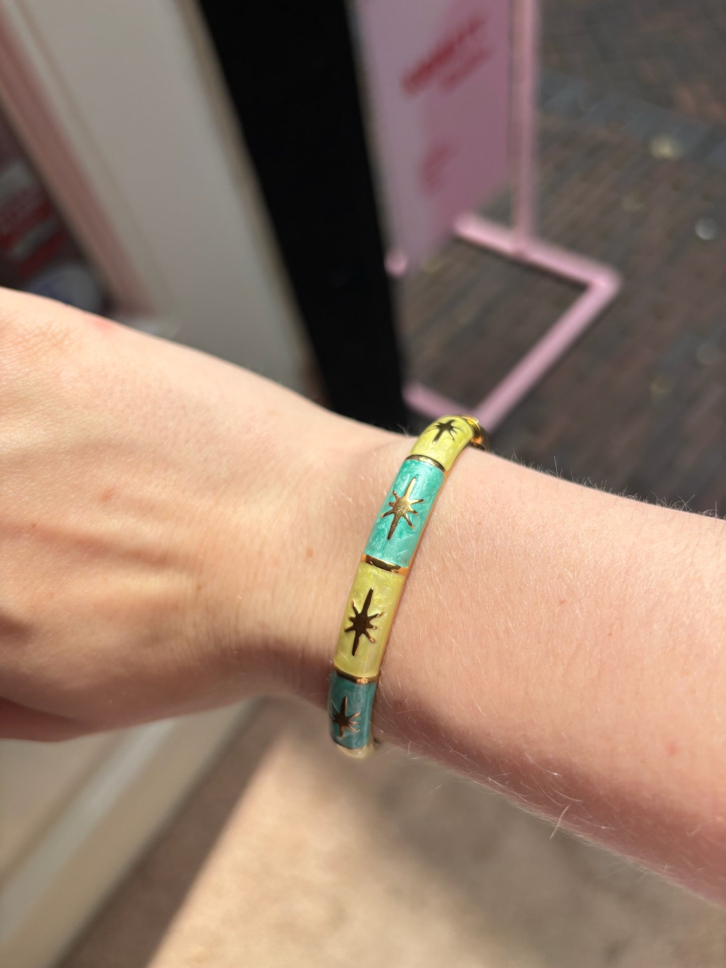 Bracelet sunburst click