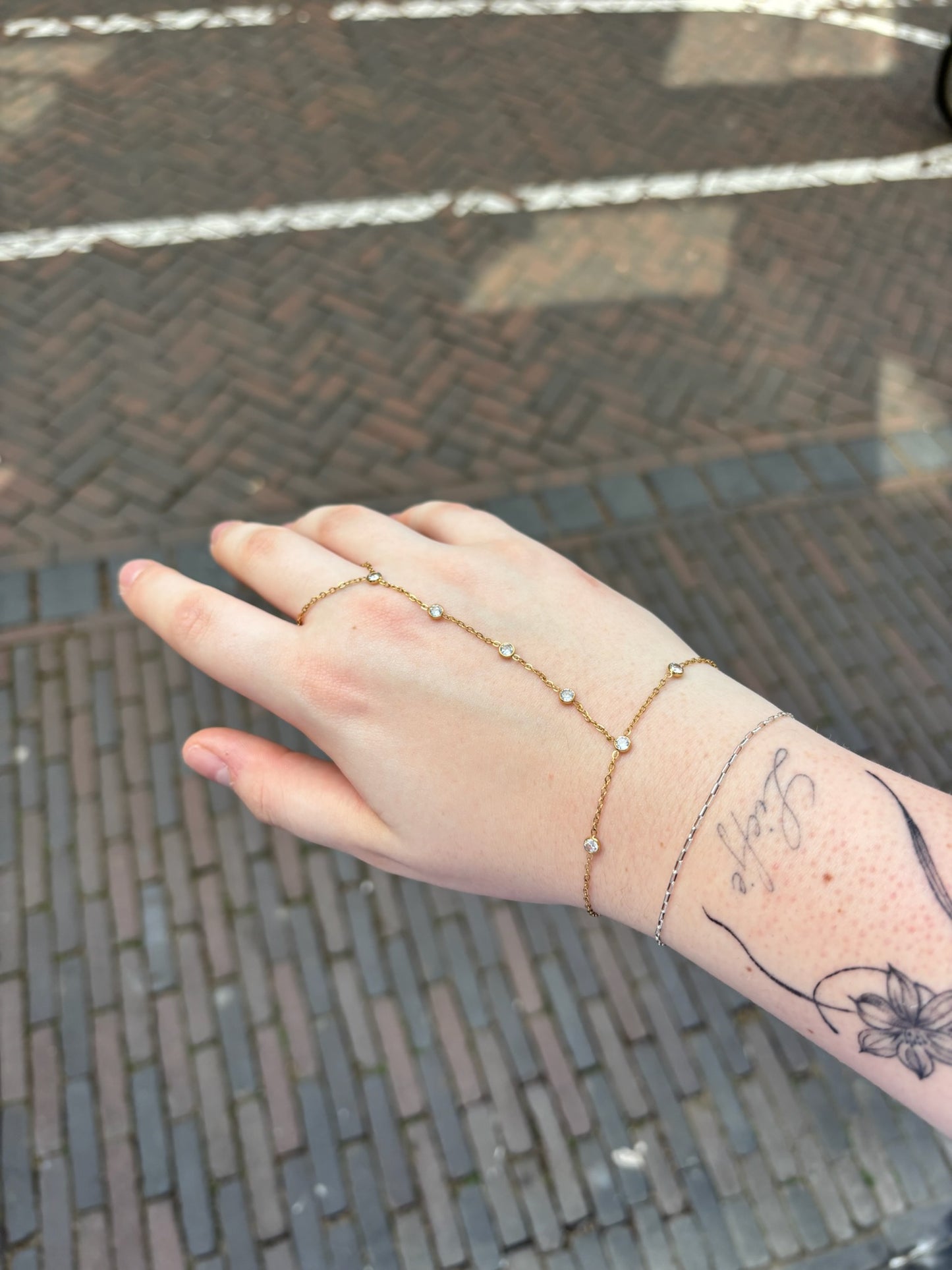 Handchain stoney