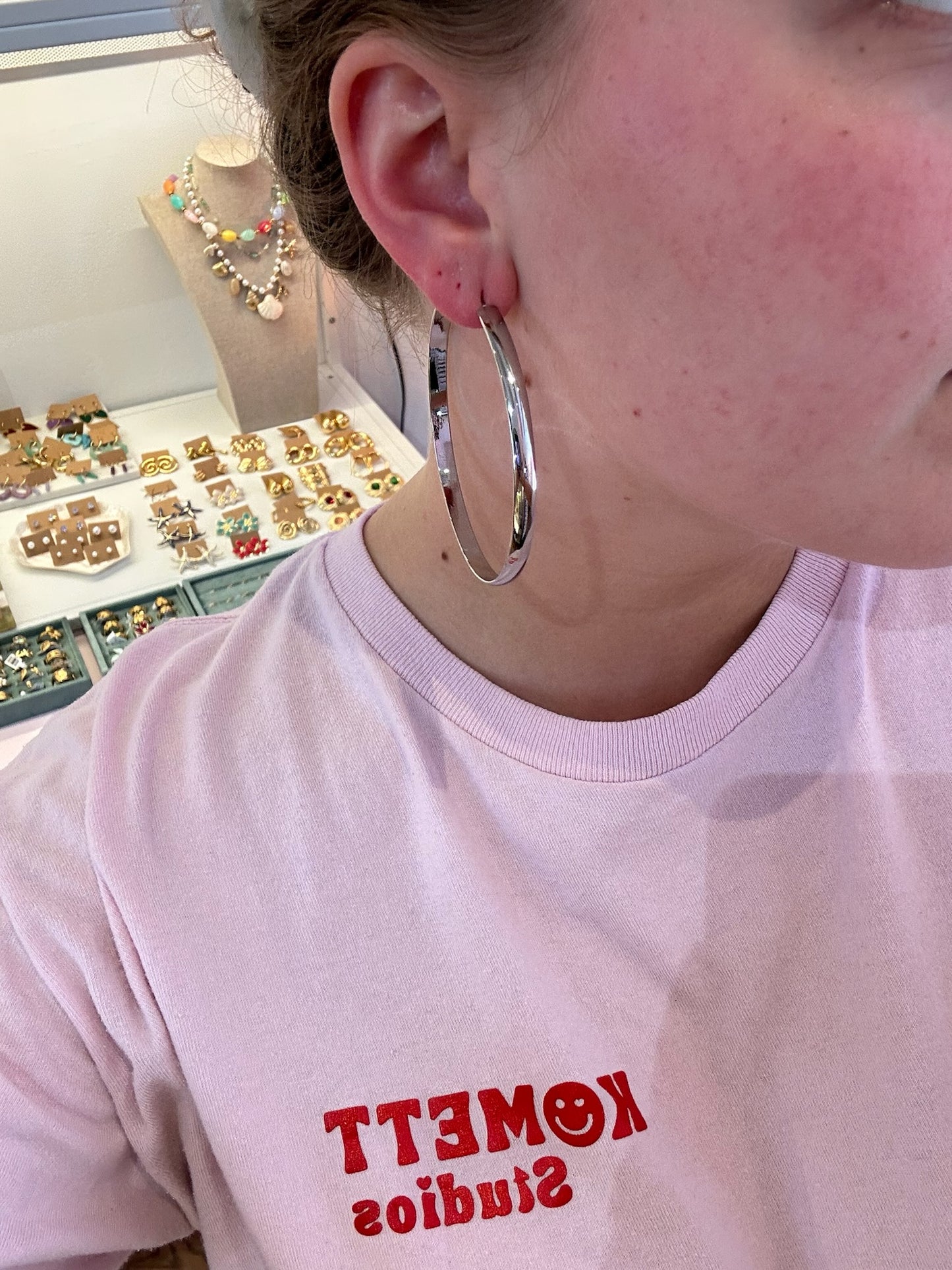 Hoops flat in IV