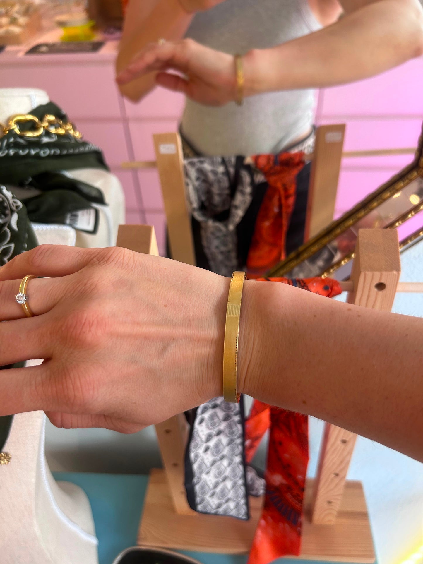 Armband bangle klik brushed dot