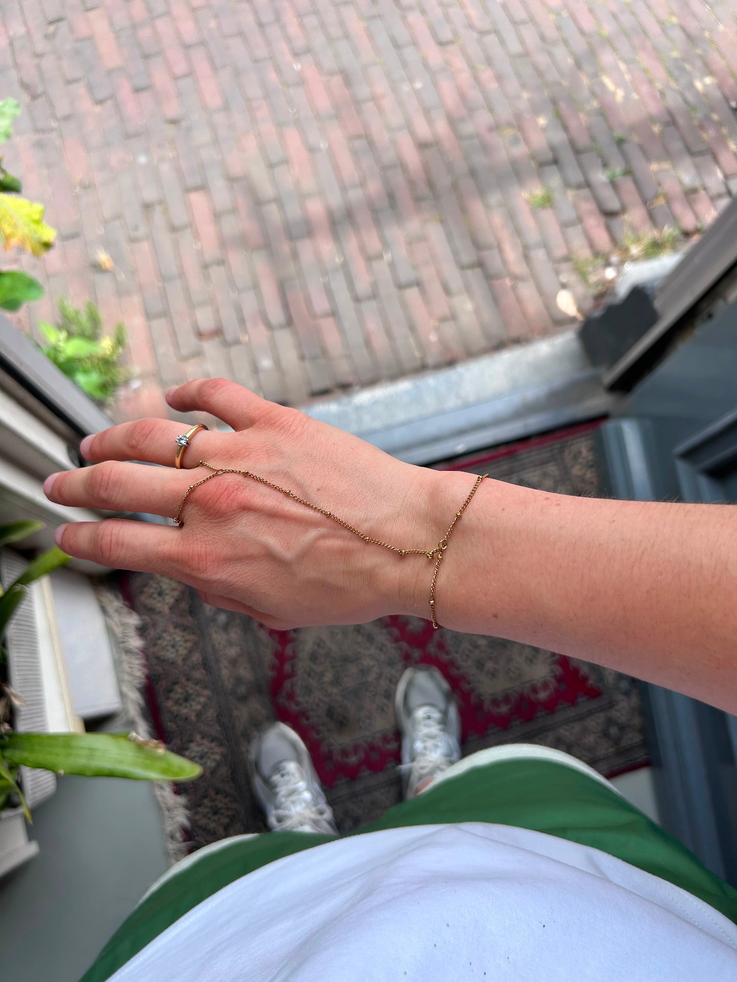 Handchain Simple