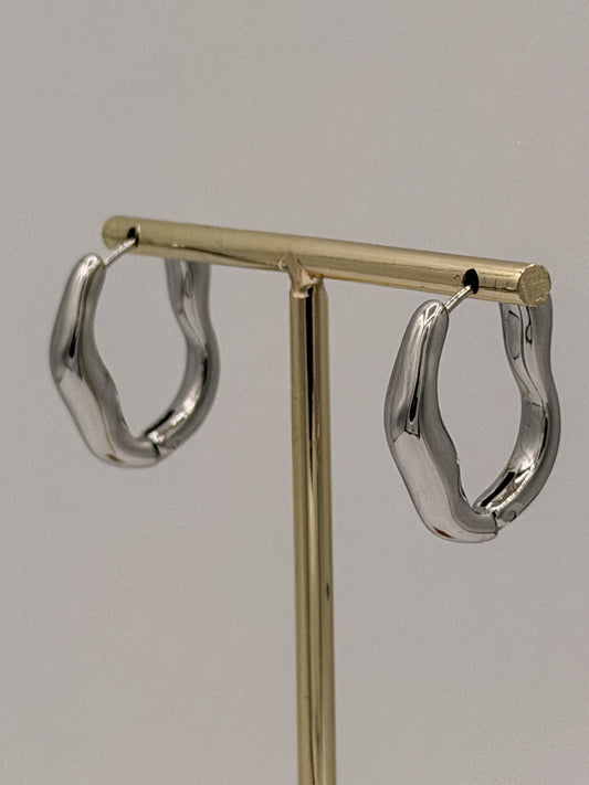 Oorbel oval Organic Clip Zilver