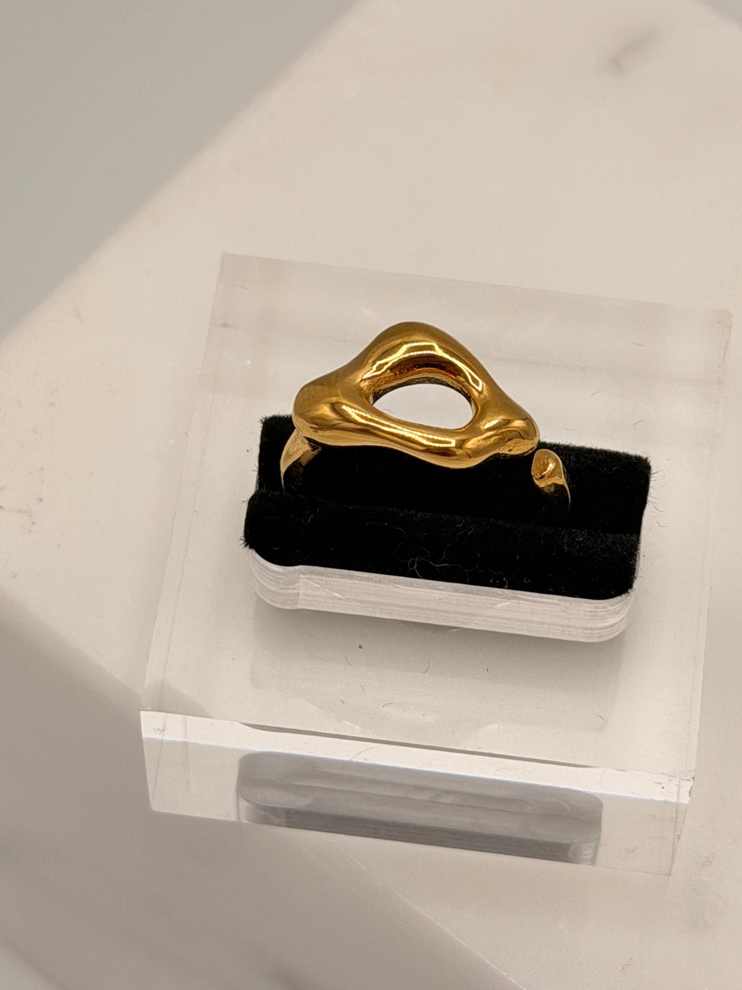 Ring Shapes Gold