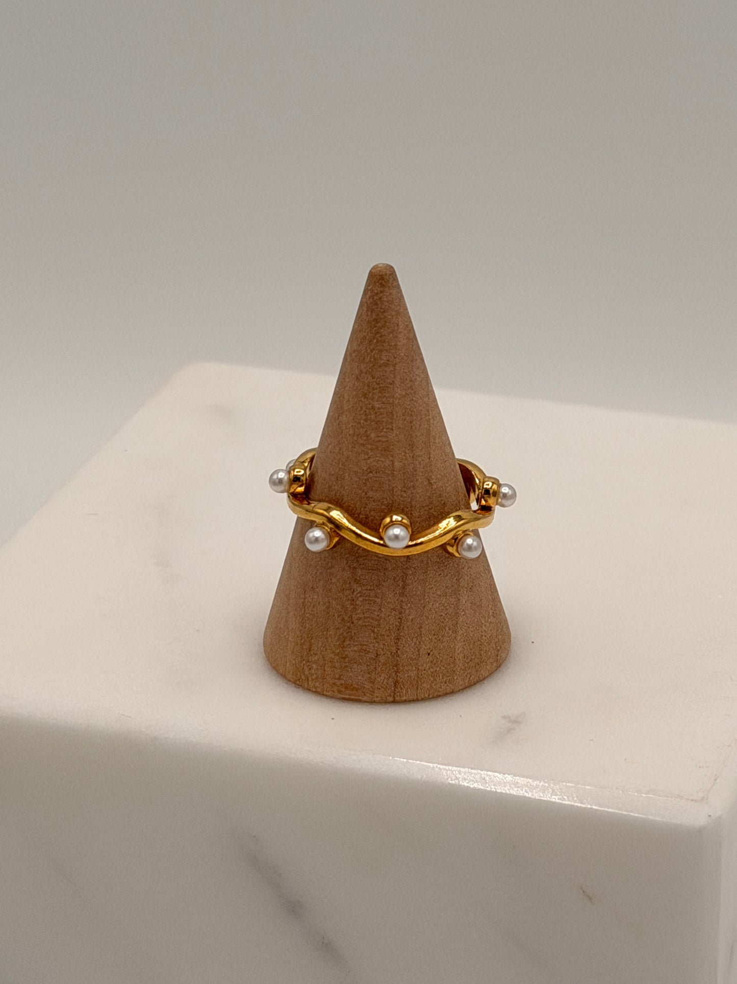 Mini Pearl Ring