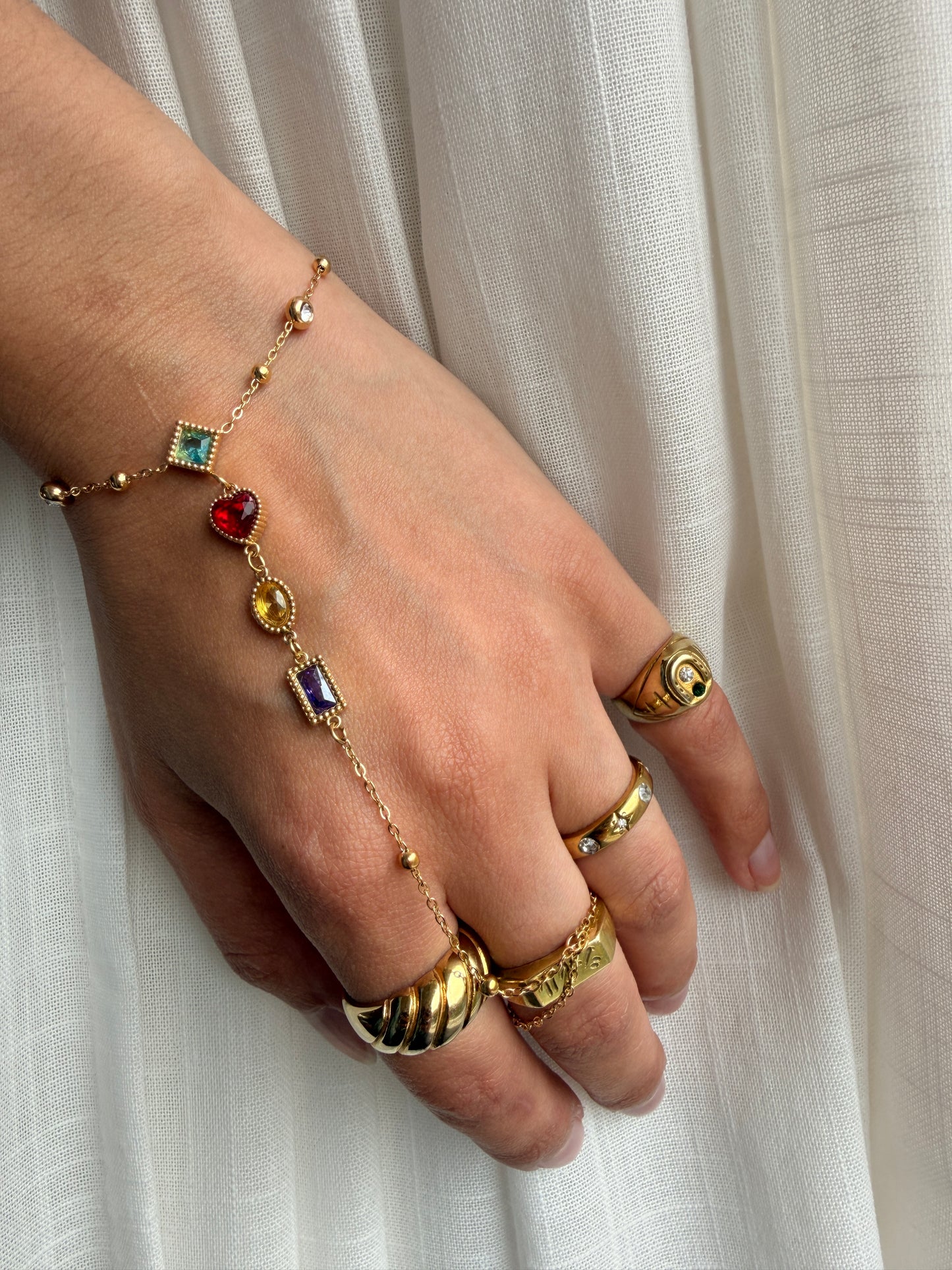 Handchain Cosmic Love